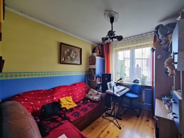 Sprzedam 2 budynki mieszkalne-15 pokoi-działka 810m2 -Licheń