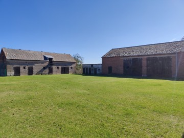 Sprzedam dom, zabudowania gospodarcze, działka 1.3759ha