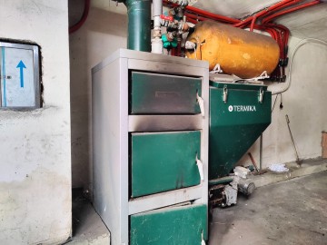 Sprzedam dom z bali na dużej działce w okolicy jeziora