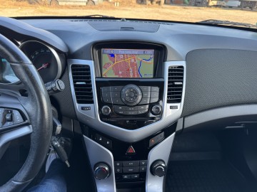 Chevrolet Cruze 1.4 BENZYNA Klimatronik Nawigacja Tempomat