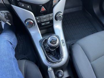 Chevrolet Cruze 1.4 BENZYNA Klimatronik Nawigacja Tempomat