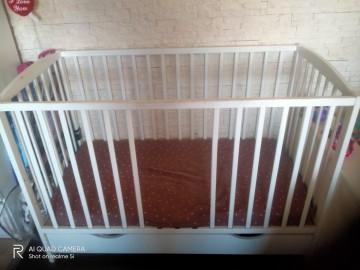 Ł&oacute;żeczko dziecięce