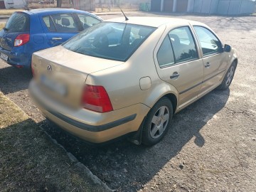 Sprzedam/zamienię Volkswagena Bora 1,6 mpi z gazem