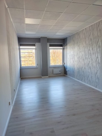 LOKAL BIUROWY 28 M2 PASAZ FRYDERYK