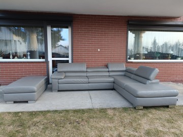 Sprzedam narożnik plus pufa ze sk&oacute;ry