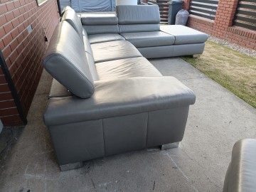Sprzedam narożnik plus pufa ze sk&oacute;ry
