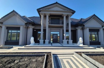 Awangardowa rezydencja o pow. 300m2 -Żychlin, gm. Stare Mias ...