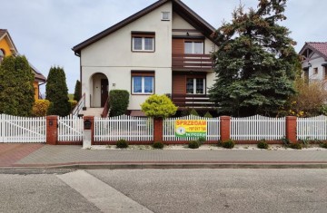 Sprzedam duży dom z pokojami noclegowymi - Licheń Stary