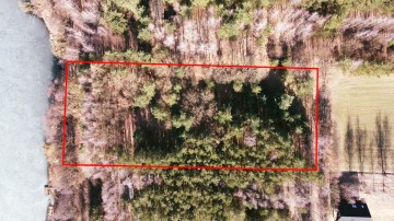 Działka w pierwszej linii brzegowej jeziora