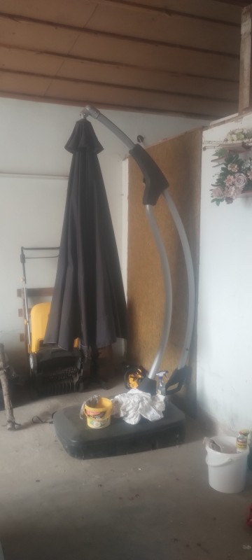 Parasol wiszący HAUGESUND śr.300cm x Wys.270cm aluminiowy