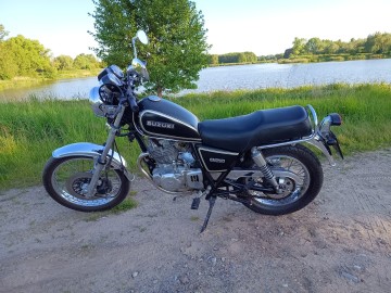 Suzuki GN250