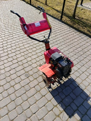 Glebogryzarka spalinowa