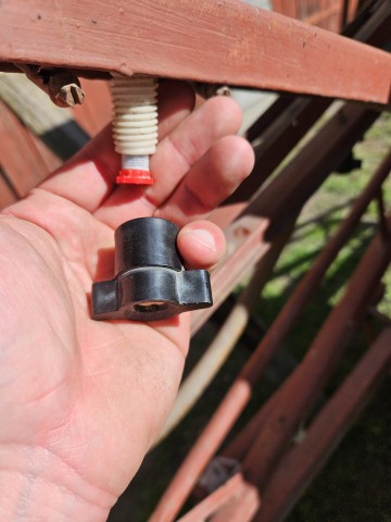 Opryskiwacz zawieszany