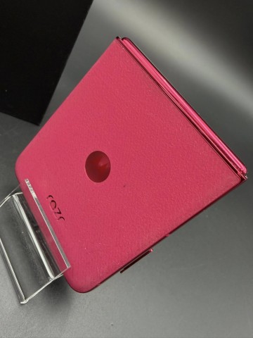 Motorola Razr 50 Ultra 12/512 GB komplet  Stan: bardzo dobry