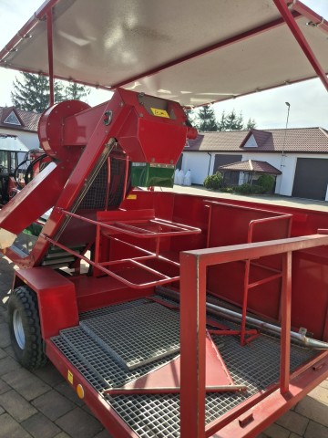 Kombajn do zbioru porzeczki