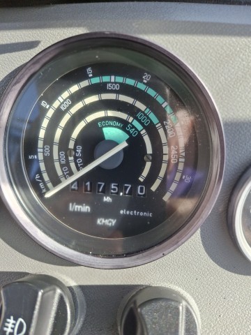 Ciągnik sadowniczy Zetor 5243 Turbo