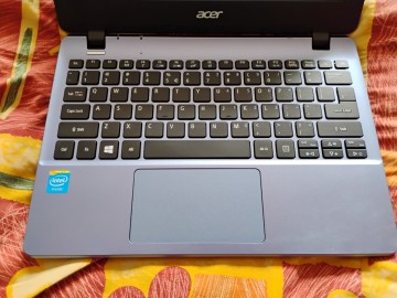Laptop Acer E3-112