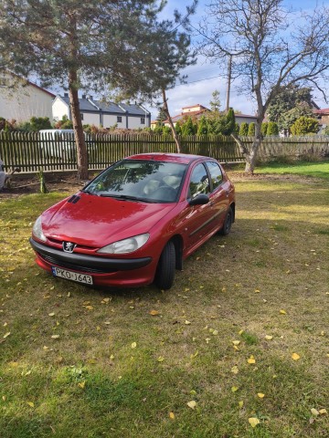 Konin. Sprzedam Peugeot 206.  Rok produkcji 2000. Cena 2000