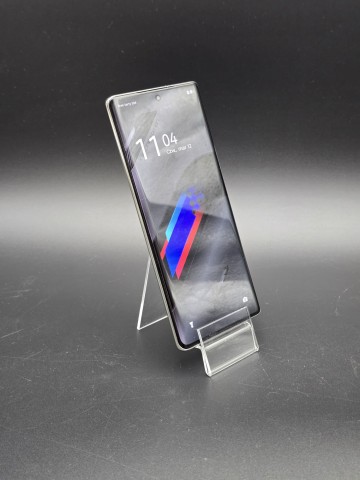 Infinix Note 40 Pro + 5G  Stan: bardzo dobry, uszanowany.  W