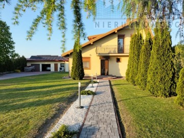 Chrząblice gm. Brudzew - parter + poddasze użytkowe