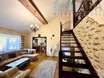 Chrząblice gm. Brudzew - parter + poddasze użytkowe