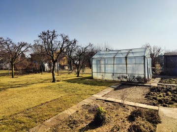 Sprzedam działkę z altaną na ROD Wyspiańskiego w Koninie
