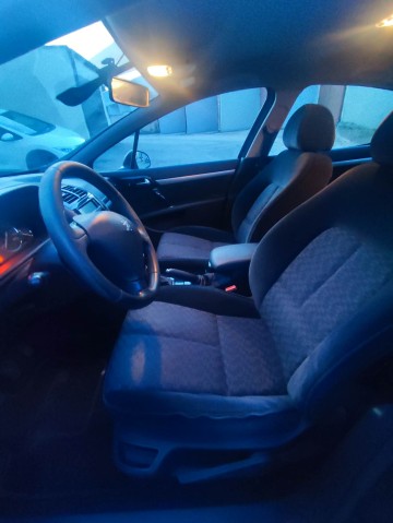 sprzedam samochód peugeot