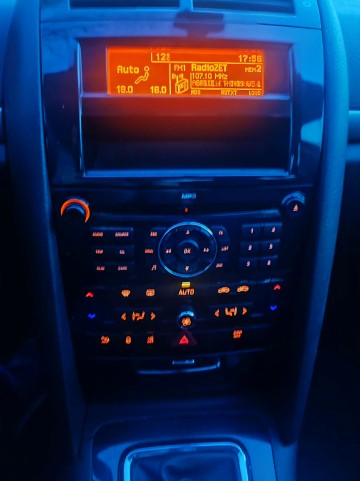 sprzedam samochód peugeot