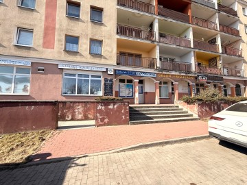 Lokal z witryną i dwoma wejściami &ndash; ul. Opałki, Koło