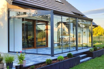 Ogrody zimowe, zadaszenia taras&oacute;w, szklane systemy przesuwne