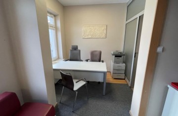 Umeblowany lokal usługowo-biurowy o pow. 150m2 -Starówka mia ...