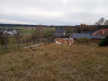 Dom 29m na działce 32 ary