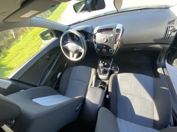 Sprzedam Kia Ceed kombi 1.6 crdi 11.500zl