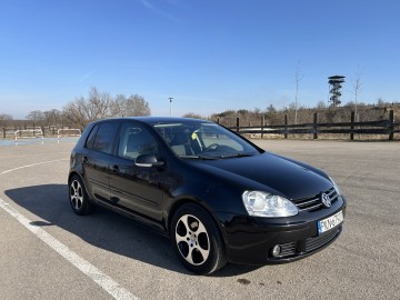 Sprzedam Golfa 5