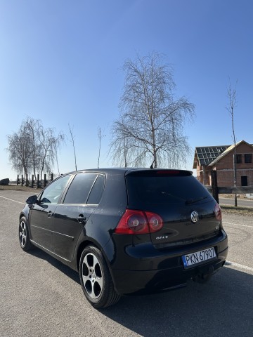 Sprzedam Golfa 5