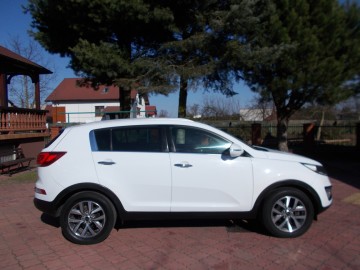 KIA SPORTAGE 1,7 CRDI 2014 r. 5 drzwi KLIMAT. hak hol. zarej
