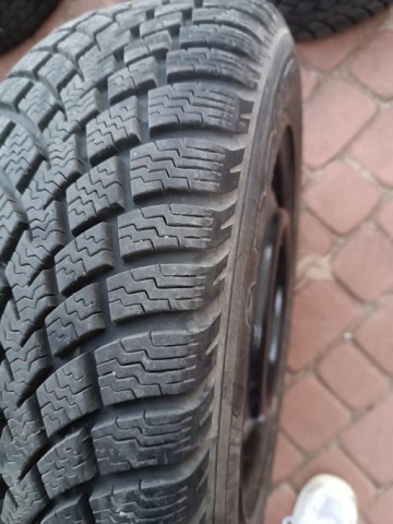 Sprzedam felgi z oponami do toyoty corolla 2004 rok