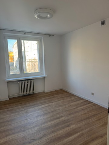 Przestronne dwupokojowe mieszkanie po remoncie- Plac G&oacute;rnika