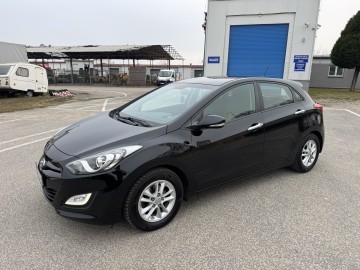 Hyundai i30 1.4 BENZYNA Klimatronik Ledy Nawigacja Kamera