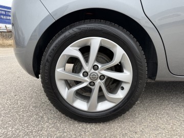 Opel Corsa 1.4 BENZYNA Klimatyzacja Nawigacja Tempomat LEDY