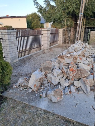 Gruz z rozbi&oacute;rki