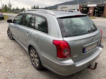 Avensis T25 KOMBI