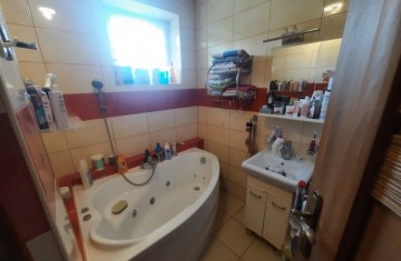 Na sprzedaż dom ze stawem na działce 5814 m2, spokojna część ...