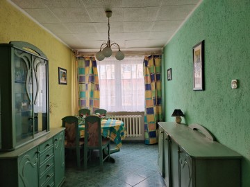 Na sprzedaż 3 pokoje, na parterze, Centrum, ul. Kosmonautów