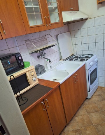 wynajmę mieszkanie na I piętrze