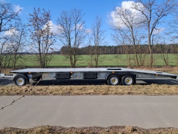 Sprzedam lawetę obrotnicę firmy ,, WEEKEND ''