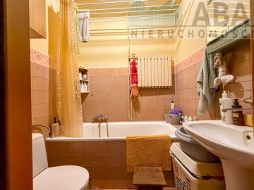 Dom wolnostojący z dużą działką 5673 m² blisko jeziora