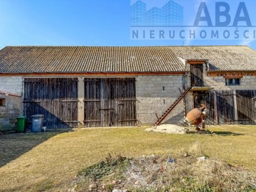 Dom wolnostojący z dużą działką 5673 m² blisko jeziora