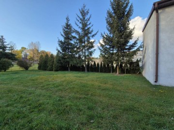 Sprzedam dom w Centrum Kramska, działka 700 m2