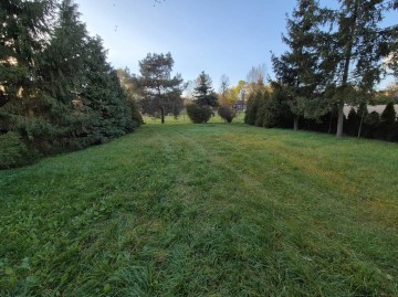 Sprzedam dom w Centrum Kramska, działka 700 m2